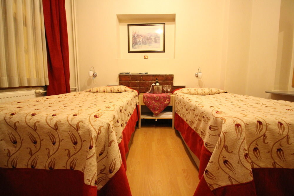Dos Hermanos Hotel Istanbul Exteriör bild