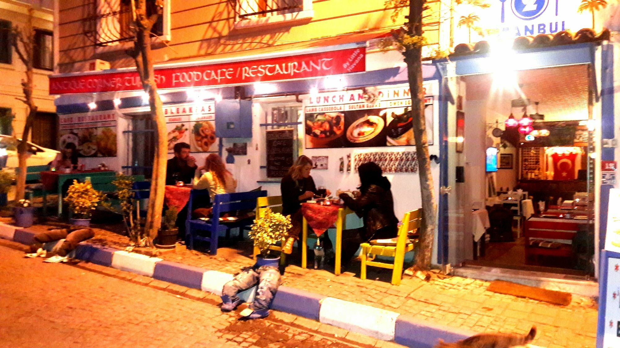 Dos Hermanos Hotel Istanbul Exteriör bild
