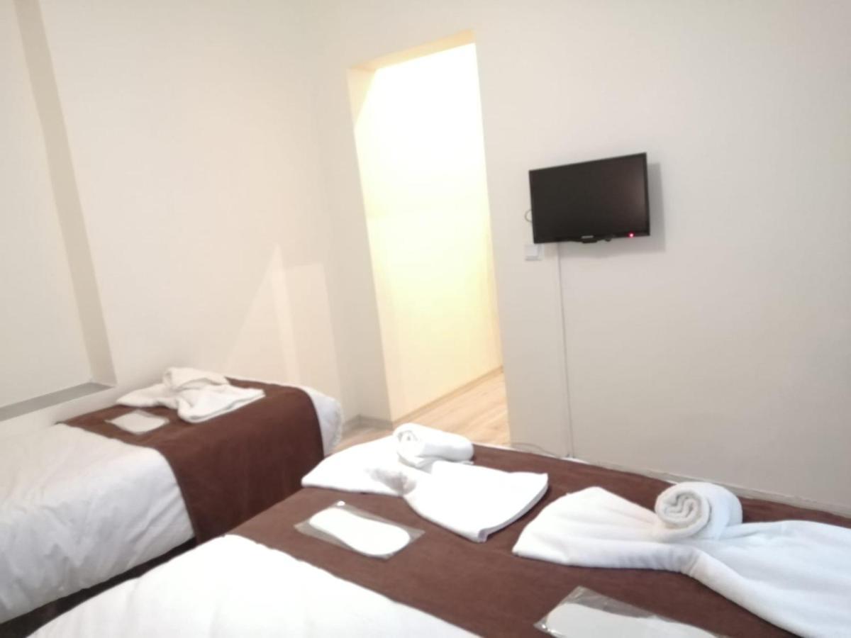 Dos Hermanos Hotel Istanbul Exteriör bild